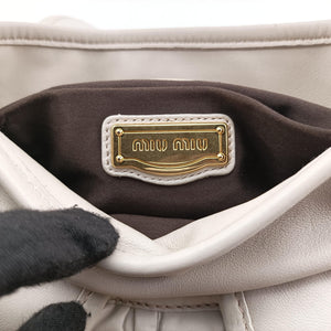 Secondhand Miu Miu Coffer Matelasse Grey Leather shoulderbag | stylenewstar