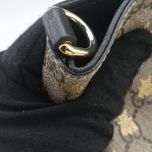 Pre-owned Gucci GG Supreme Bee Black× Beige PVC coated canvas×leather 473887 shoulderbag | stylenewstar