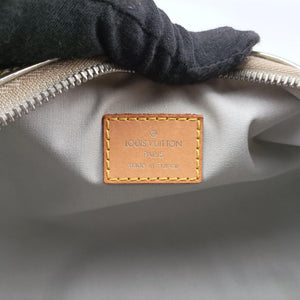 Pre-owned Louis Vuitton Papillon Dore Monogram Miroir M95270 handbag | stylenewstar