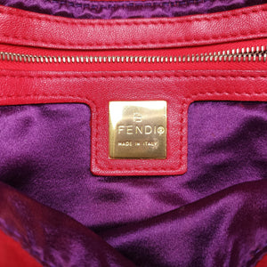 Secondhand Fendi Baguette Red suede 26424 handbag | stylenewstar