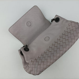 Pre-owned Bottega Veneta Intrecciato Light purple lambskin shoulderbag | stylenewstar
