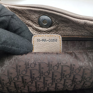 Pre-owned Christian Dior Gaucho Golden Leather handbag | stylenewstar