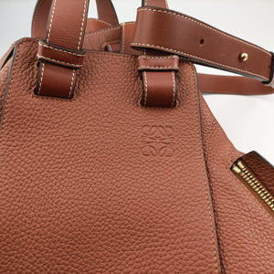 Pre-owned Loewe Hammock Brown Leather shoulderbag | stylenewstar