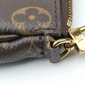 Pre-owned Louis Vuitton MULTI POCHETTE ACCESSOIRES brown×khaki Monogram Canvas M44813 shoulderbag | stylenewstar