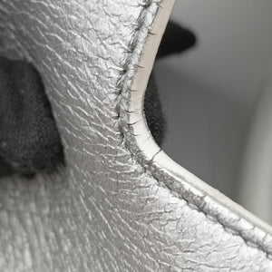 Pre-owned Christian Dior Diorever Silver Leather shoulderbag | stylenewstar