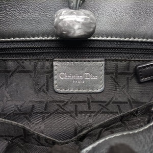 Pre-owned Christian Dior Pearl Malice Hobo Grey Leather handbag | stylenewstar