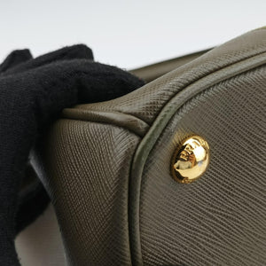 Vintage Prada Galleria Green SAFFIANO Leather B2274C handbag | stylenewstar