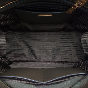 Vintage Prada Galleria Green SAFFIANO Leather B2274C handbag | stylenewstar
