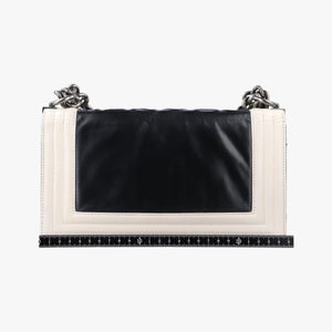Pre-owned Chanel BOY CHANEL Black×white Leather A66712 shoulderbag | stylenewstar