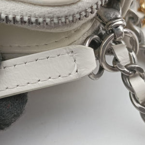 Pre-owned Chanel GABRIELLE White leather A94505 shoulderbag | stylenewstar