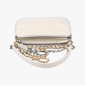 Pre-owned Chanel GABRIELLE White leather A94505 shoulderbag | stylenewstar