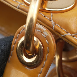 Pre-owned Christian Dior Lady Dior Beige Patent handbag | stylenewstar
