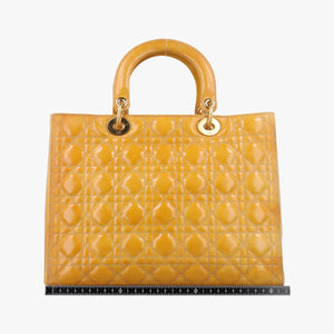 Pre-owned Christian Dior Lady Dior Beige Patent handbag | stylenewstar