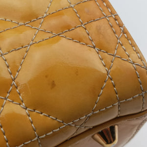 Pre-owned Christian Dior Lady Dior Beige Patent handbag | stylenewstar