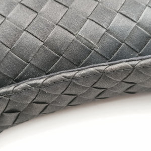 Secondhand Bottega Veneta Intrecciato Black silk clutchbag | stylenewstar
