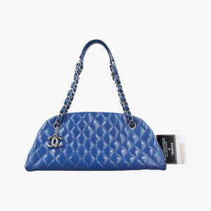 Pre-owned Chanel Mademoiselle Bowling Blue Patent A50556 shoulderbag | stylenewstar