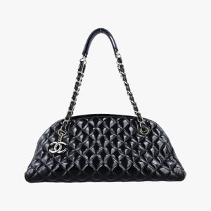 Vintage Chanel Mademoiselle Bowling Black Patent leather A50558 shoulderbag | stylenewstar