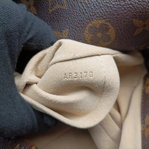Pre-owned Louis Vuitton Artsy MM Brown Monogram canvas M40249 handbag | stylenewstar