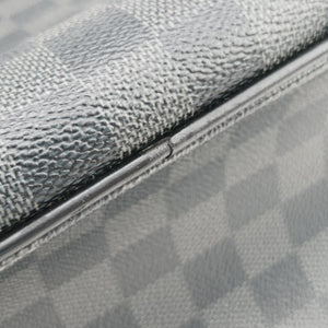 Pre-owned Louis Vuitton Tadao Noir Damier Graphite N51192 shoulderbag | stylenewstar