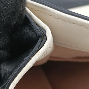 Vintage Gucci Queen Margaret Black×white Leather 476542 shoulderbag | stylenewstar