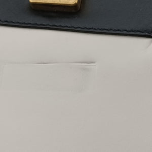 Vintage Gucci Queen Margaret Black×white Leather 476542 shoulderbag | stylenewstar