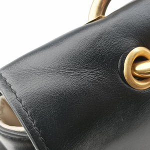 Vintage Gucci Queen Margaret Black×white Leather 476542 shoulderbag | stylenewstar