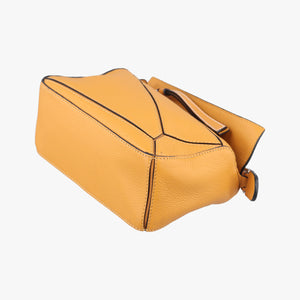Pre-owned Loewe Puzzle mini Yellow Leather 322 30 U95 shoulderbag | stylenewstar