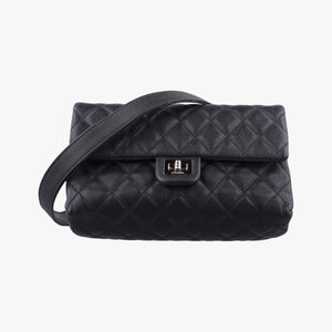 Secondhand Chanel Matelasse 2.55 Black pebbled U48753 bum bag/waist bag | stylenewstar