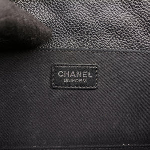 Secondhand Chanel Matelasse 2.55 Black pebbled U48753 bum bag/waist bag | stylenewstar