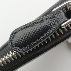 Secondhand Prada Triangle Logo Mini Black SAFFIANO Leather 1NR015 shoulderbag | stylenewstar