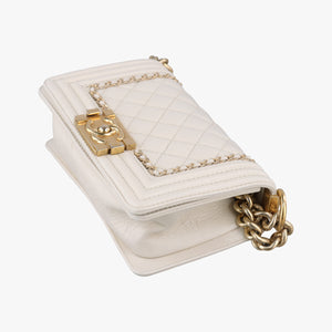 Pre-owned Chanel BOY CHANEL White Leather A67085 shoulderbag | stylenewstar