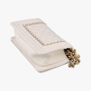 Pre-owned Chanel BOY CHANEL White Leather A67085 shoulderbag | stylenewstar