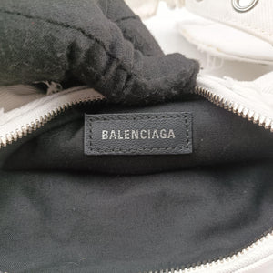 Pre-owned Balenciaga Le Cagole White Denim shoulderbag | stylenewstar