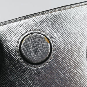 Pre-owned VERSUS Lion Head Silver Saffiano Leather shoulderbag | stylenewstar