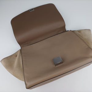 Pre-owned Celine Trapèze Beige Leather x suede shoulderbag | stylenewstar