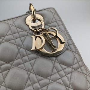 Pre-owned Christian Dior Lady Dior Silver lambskin shoulderbag | stylenewstar