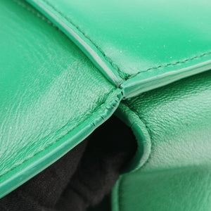 Secondhand Bottega Veneta The Clip Green Leather shoulderbag | stylenewstar