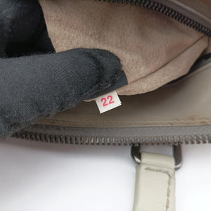 Pre-owned Prada 三角ロゴ Grey Nappa Leather shoulderbag | stylenewstar