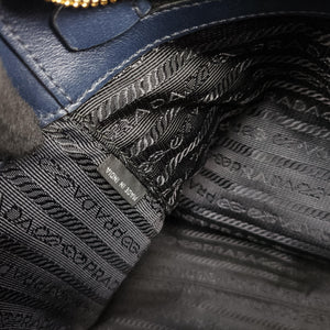 Secondhand Prada Monochrome Navy SAFFIANO Leather 1BA113 shoulderbag | stylenewstar