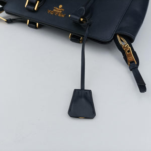 Secondhand Prada Monochrome Navy SAFFIANO Leather 1BA113 shoulderbag | stylenewstar