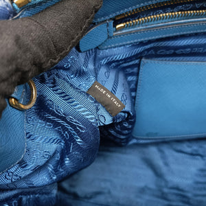 Pre-owned Prada Galleria Blue×Navy SAFFIANO Leather B2274C shoulderbag | stylenewstar
