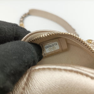 Pre-owned Chanel CHANEL 19 Round Golden lambskin AP0945 shoulderbag | stylenewstar