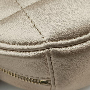 Pre-owned Chanel CHANEL 19 Round Golden lambskin AP0945 shoulderbag | stylenewstar