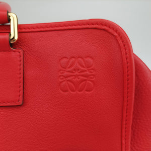Pre-owned Loewe Amazona36 Red Leather shoulderbag | stylenewstar