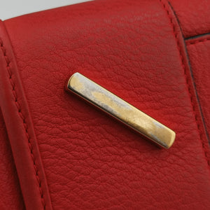 Pre-owned Loewe Amazona36 Red Leather shoulderbag | stylenewstar