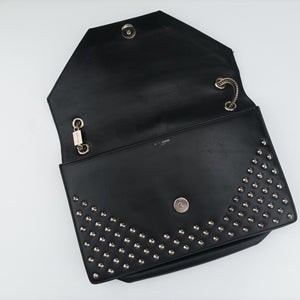 Pre-owned Yves Saint Laurent Betty Black Leather 315680 shoulderbag | stylenewstar