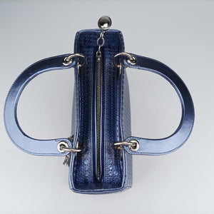 Pre-owned Christian Dior Lady Dior blue leather shoulderbag | stylenewstar