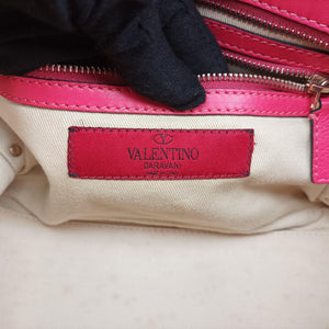 Pre-owned Valentino Rockstud Pink Leather shoulderbag | stylenewstar