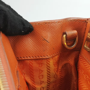Pre-owned Prada Galleria Orange SAFFIANO Leather BN2274 shoulderbag | stylenewstar