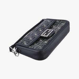 Pre-owned Fendi BAGUETTE Clear×black PVC coated canvas 8BR600 shoulderbag | stylenewstar